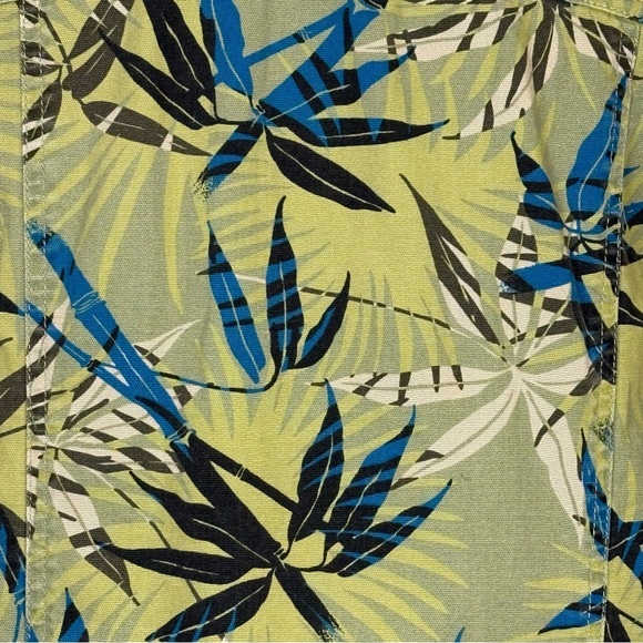 Chico’s Olive Green Jungle Palm Jean Vest Chico’s Size 1 (Medium/8) - Picture 5 of 9